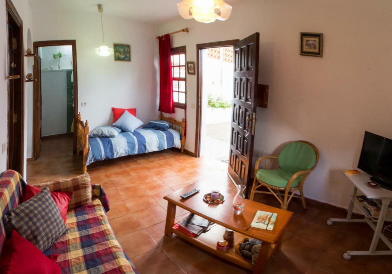 Bodega Goyo Apartment Puntallana Exterior photo